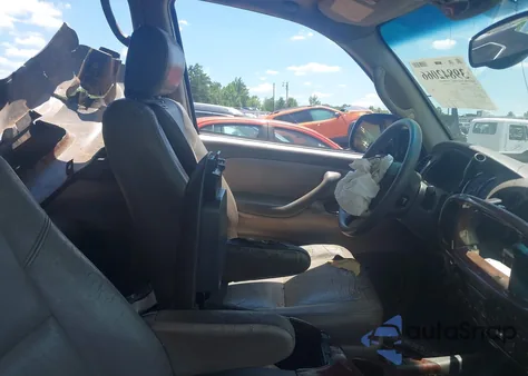 2005 Toyota Sequoia Sr5 V8 из США, поврежденный, VIN 5TDZT34A85S258788